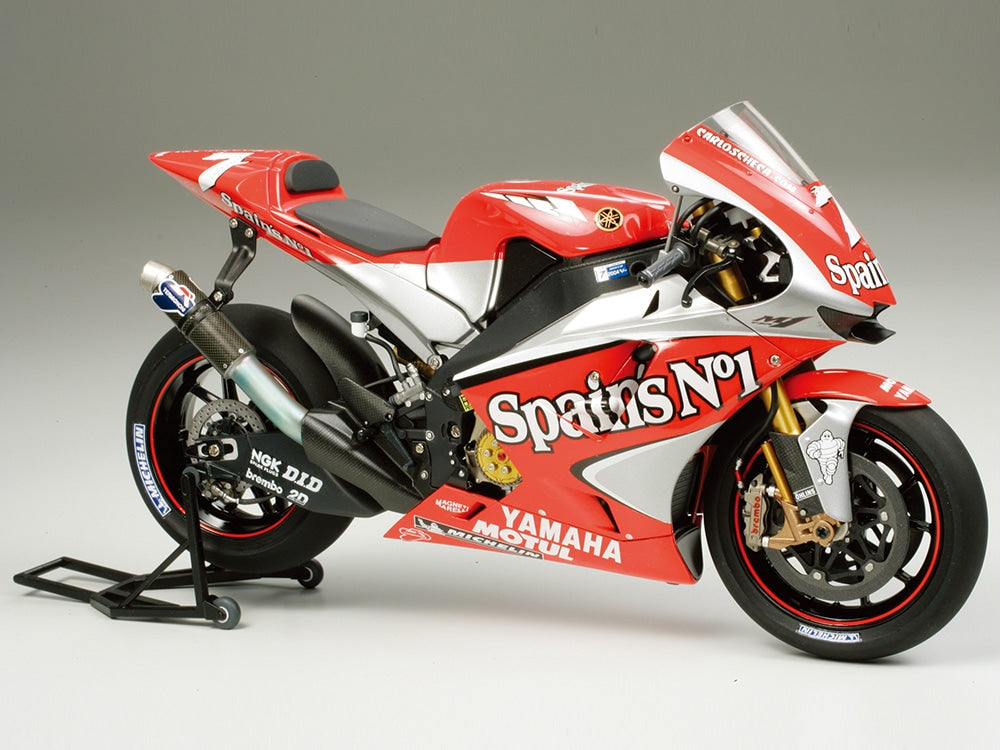 Yamaha YZR-M1'04 No.7/No.33 Tamiya | No. 14100 | 1:12