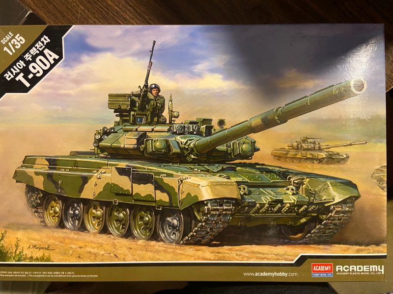 Russian T-90A Main Battle Tank Academy | No. 13418 | 1:35