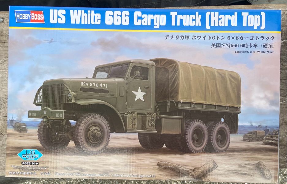 US White 666 Cargo Truck (Hard Top) HobbyBoss | No. 83801 | 1:35