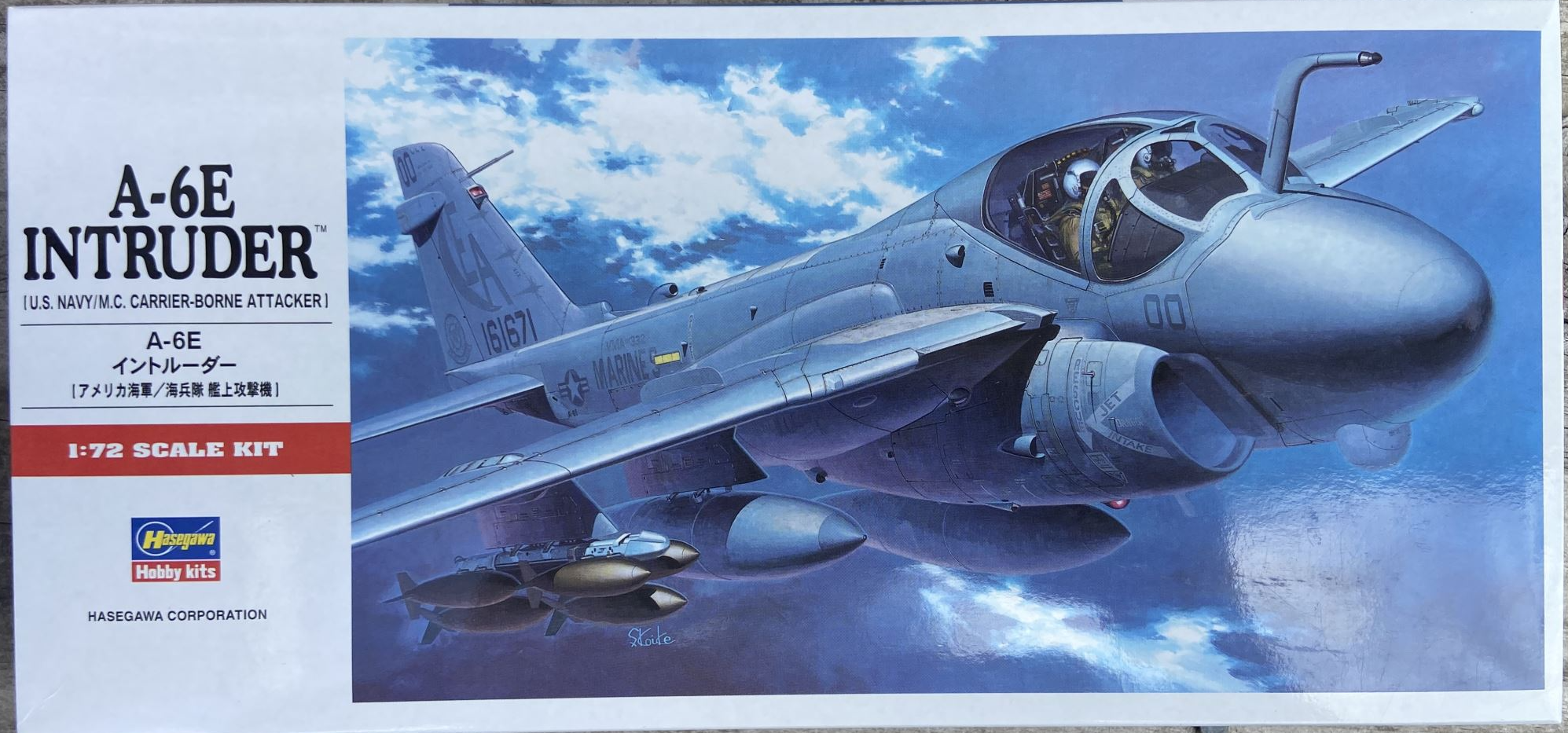 Hasegawa 1:72  A-6E Intruder  00338  plastic model kit