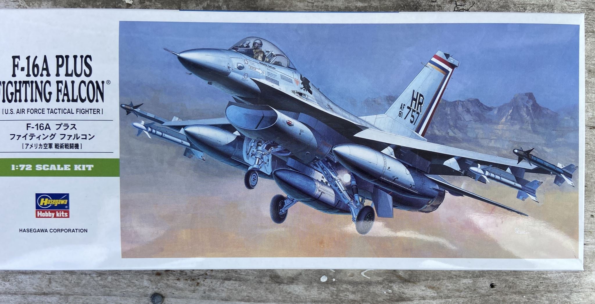 F-16A Plus Fighting Falcon Hasegawa | No. 01231 | 1:72