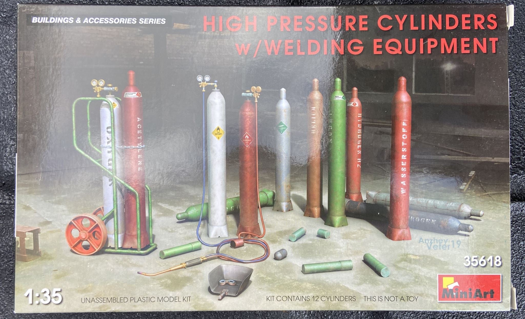 High Pressure Cylinders with Welding Equipment MiniArt | No. 35618 | 1:35