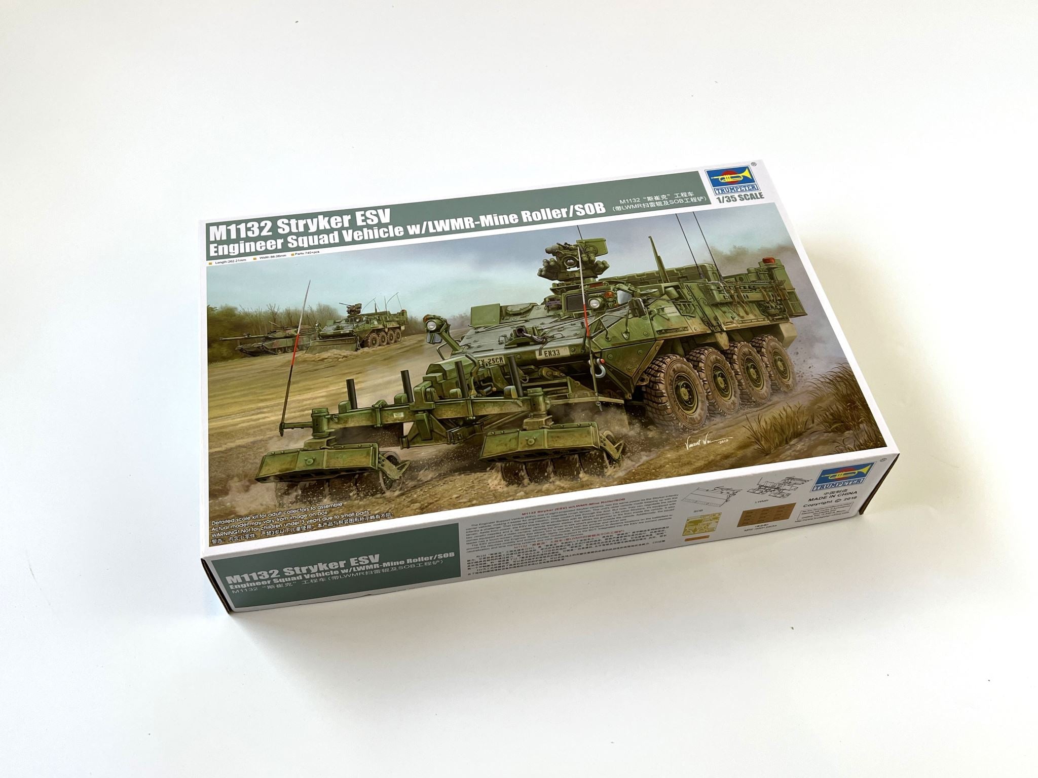 M1132 Stryker ESV Engineer Squad Vehicle w/LWMR Trumpeter | No. 01574 | 1:35