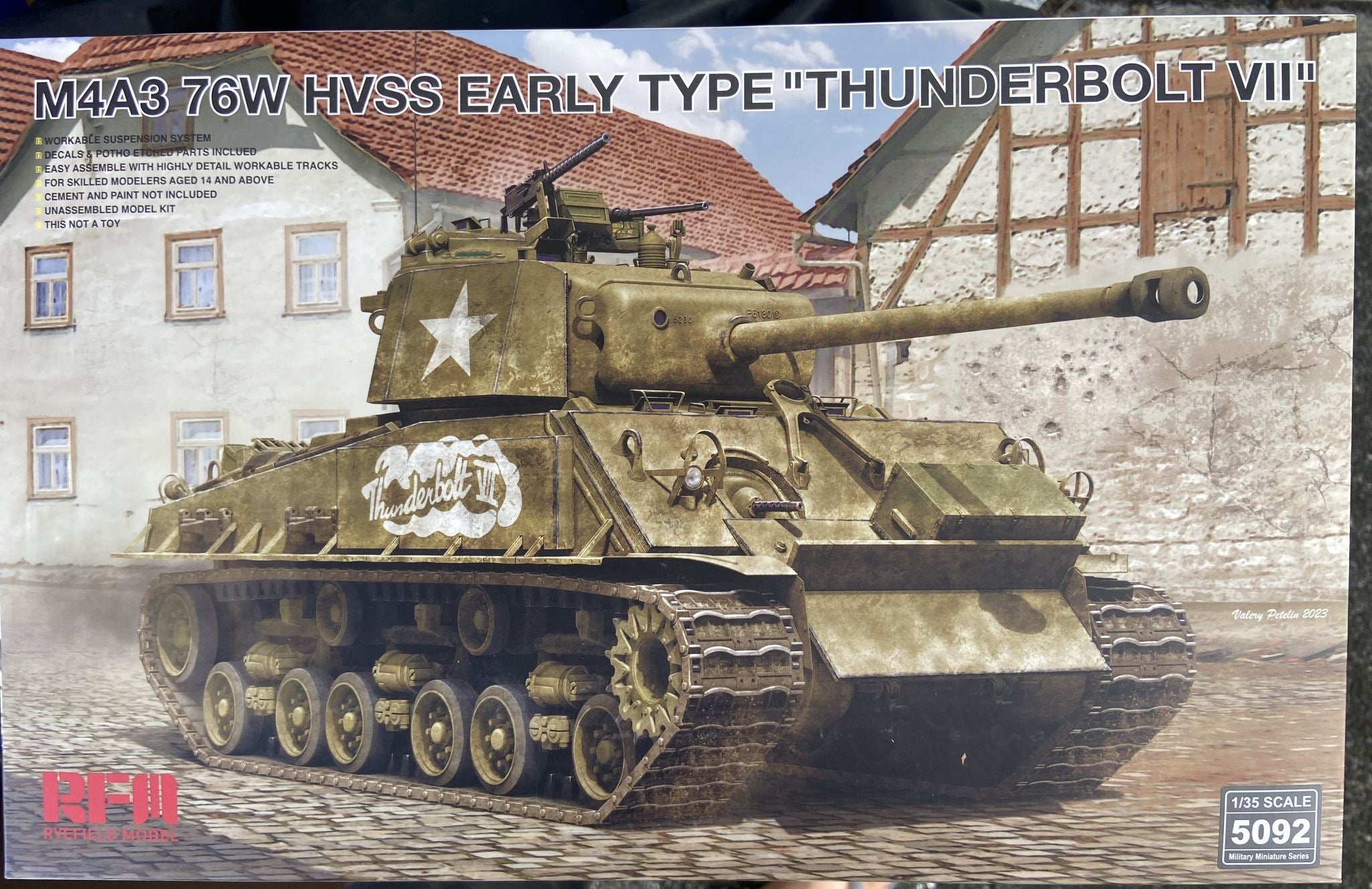 M4A3 76W HVSS Early Type "Thunderbolt VII" Rye Field Model | No. RM5092 | 1:35