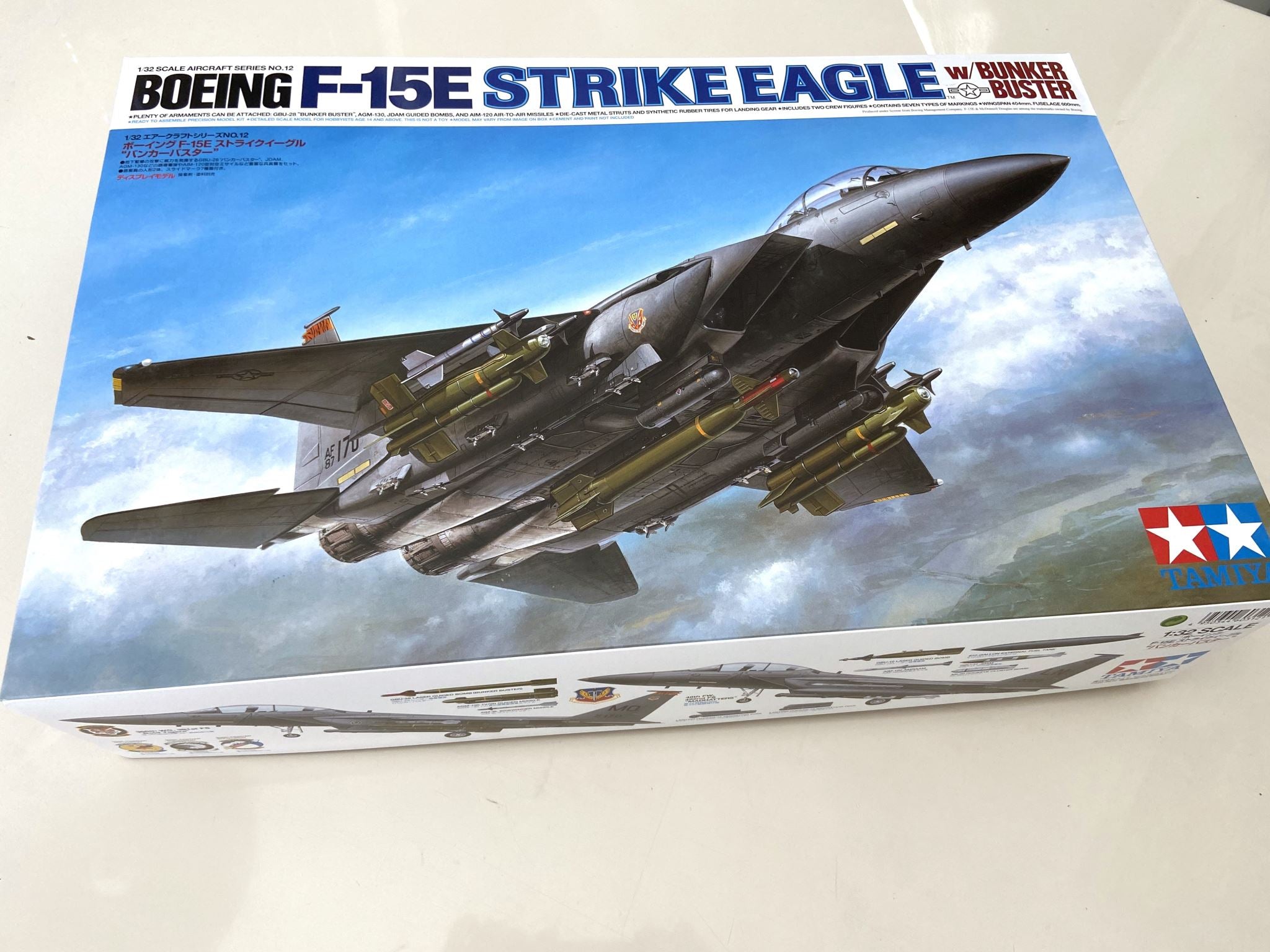 McDonnell Douglas F-15E Strike Eagle w/Bunker Buster Tamiya | No. 60312 | 1:32