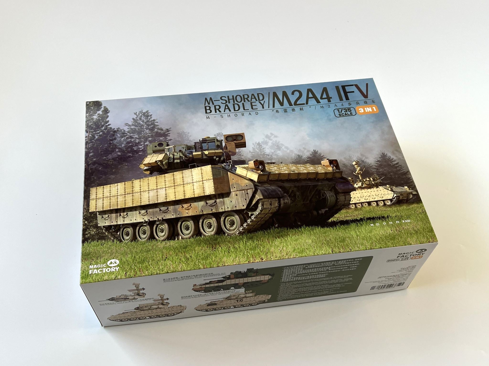 M-SHORAD Bradley M2A4 IFV 3-in-1 Magic Factory | No. 2004 | 1:35