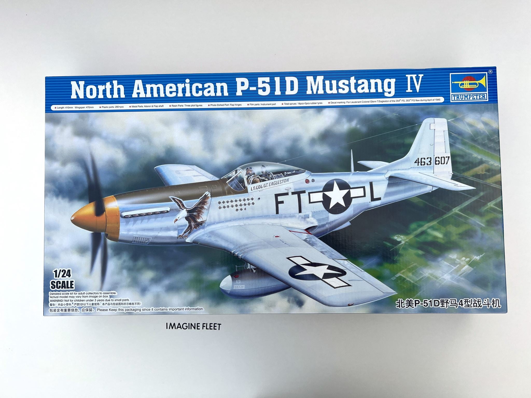 North American P-51D Mustang IV w/figures Trumpeter | No. 02401 | 1:24