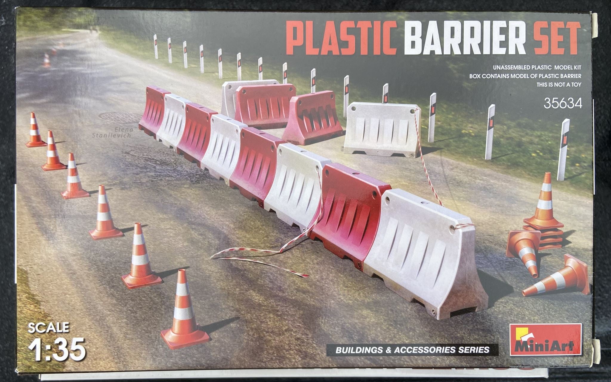 Plastic Barrier Set MiniArt | No. 35634 | 1:35