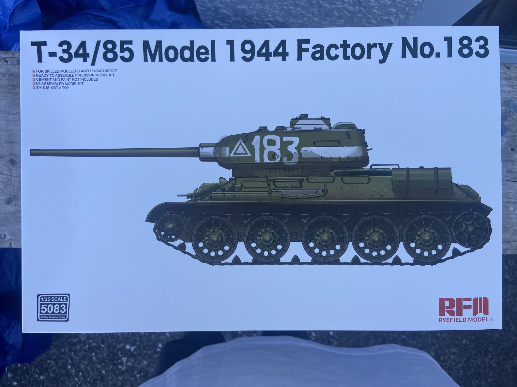 T-34/85 Model 1944 Factory No. 183 Rye Field Model | No. RM-5083 | 1:35