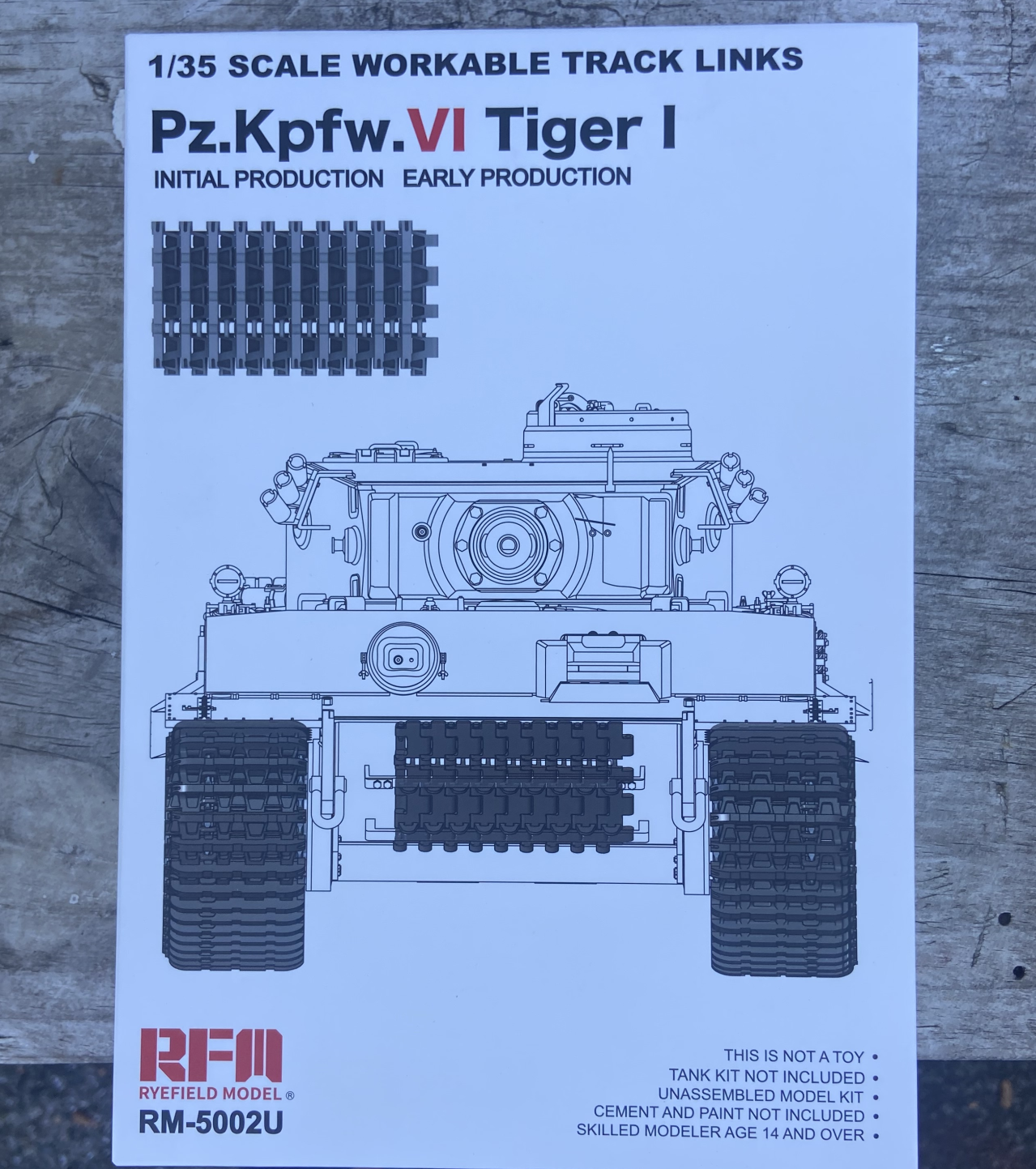 Tiger I Initial Production / Early Production  Workable Track Links RFM 1:35