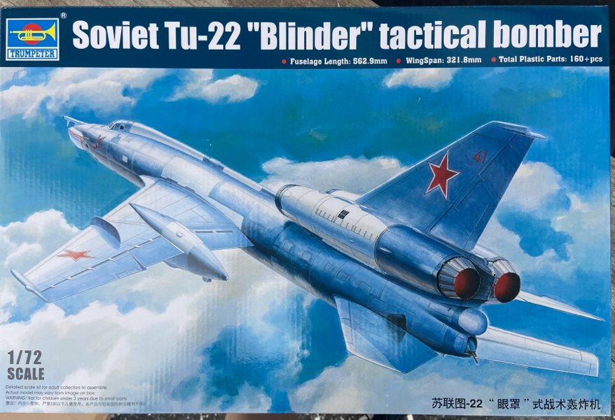 Trumpeter 1/72 Tu-22 blinder tactical bomber