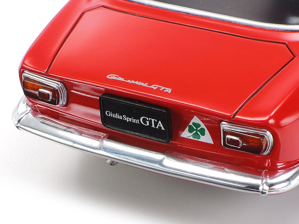 Alfa Romeo Giulia Sprint GTATamiya | No. 24188 | 1:24