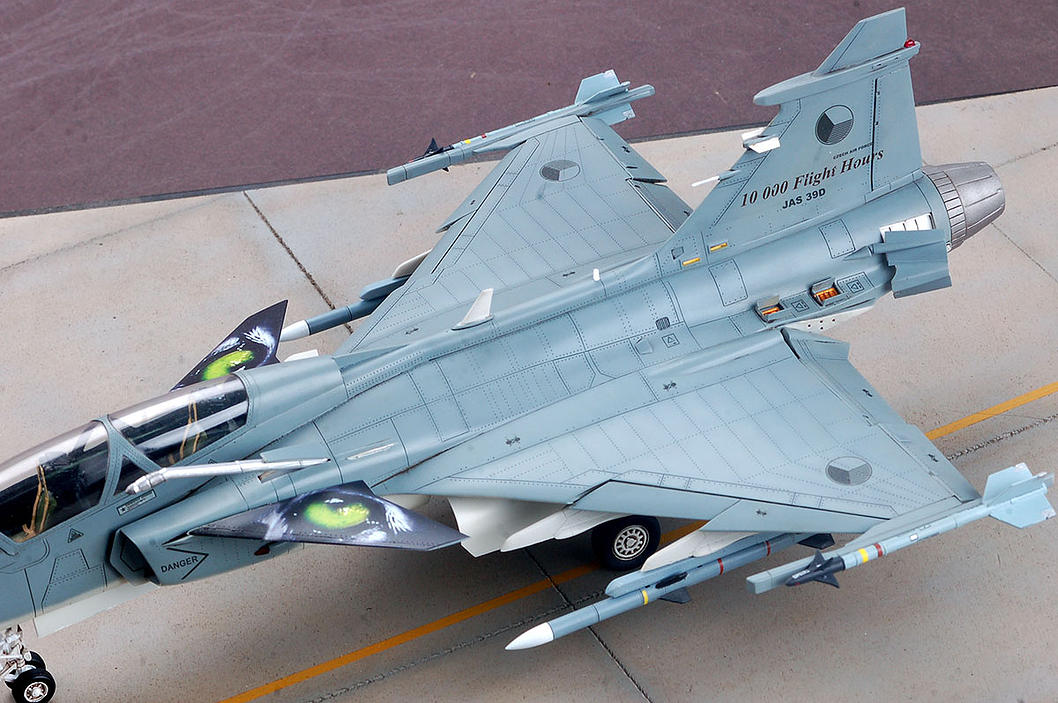 Saab Jas-39B/D Gripen Kitty Hawk | No. KH80118 | 1:48