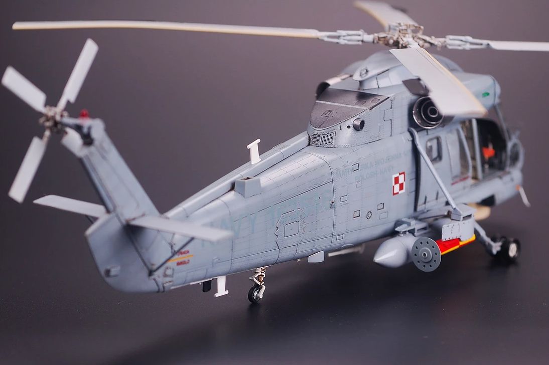 Kaman SH-2G Super Seasprite Kitty Hawk | No. KH80126 | 1:48