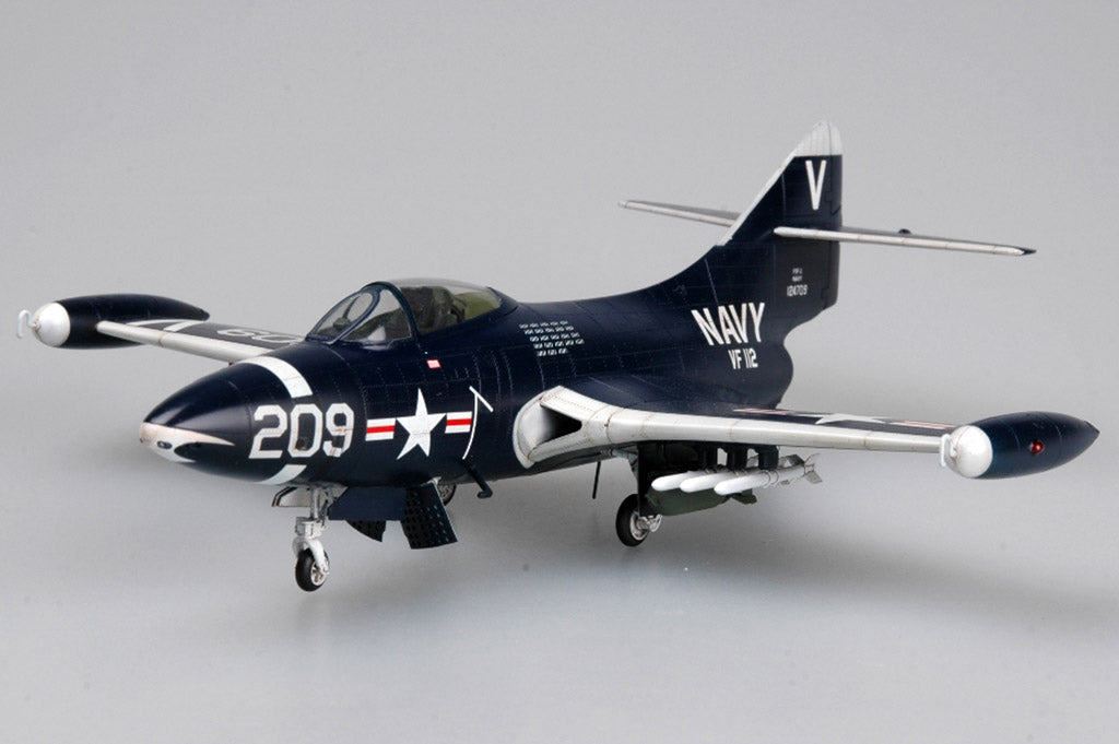 US. Navy Grumman F9F-2 "Panther" Trumpeter | No. 02832 | 1:48