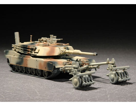 TRUMPETER 07278 - 1:72 M1A1 with Mine Roller Set