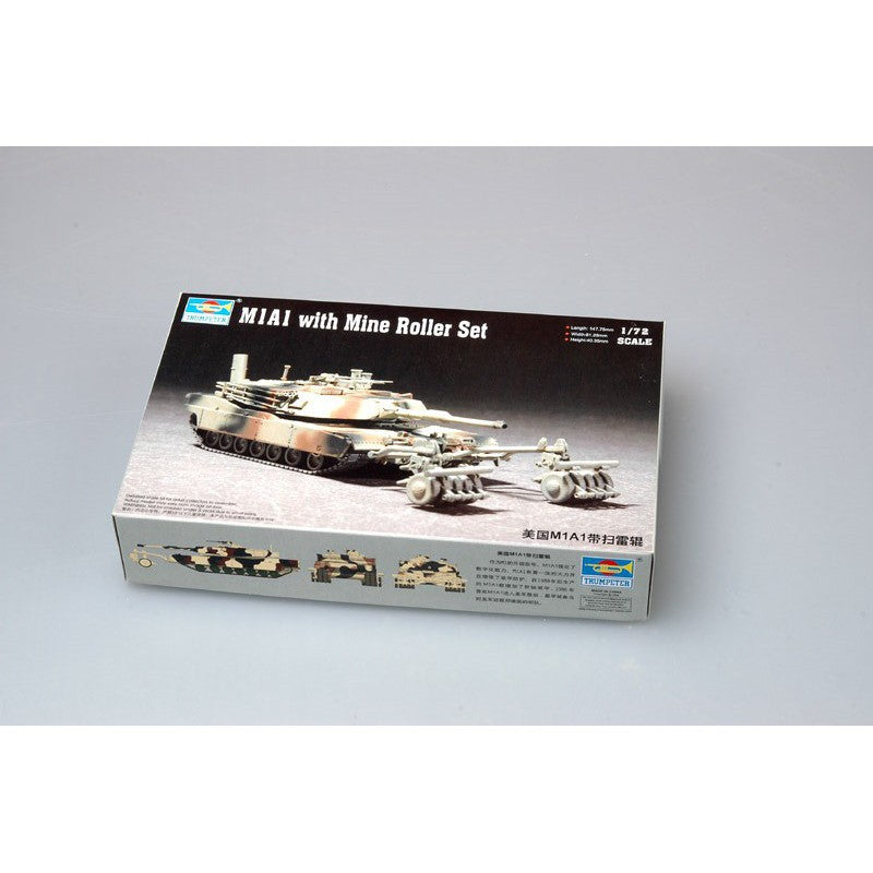 TRUMPETER 07278 - 1:72 M1A1 with Mine Roller Set