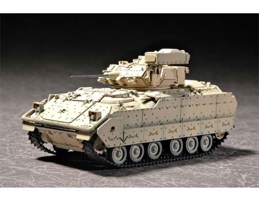 TRUMPETER 07296 1/72 M2A2 Bradley Infantry Fighting Vehicle model kits