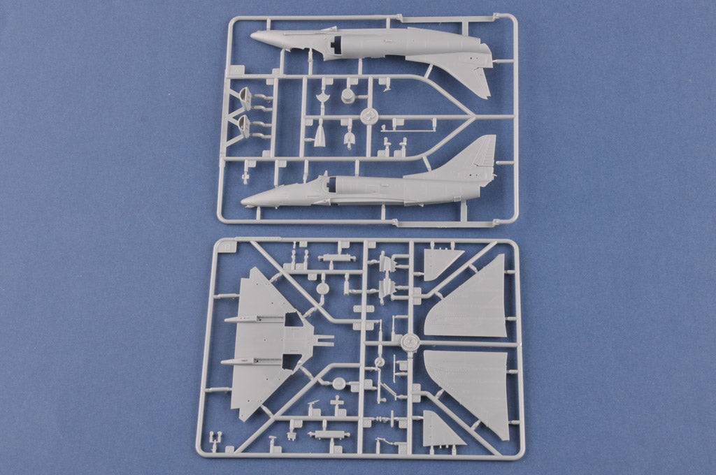 Hobby Boss 87254 1/72 A-4E Sky Hawk Plastic Model Kit