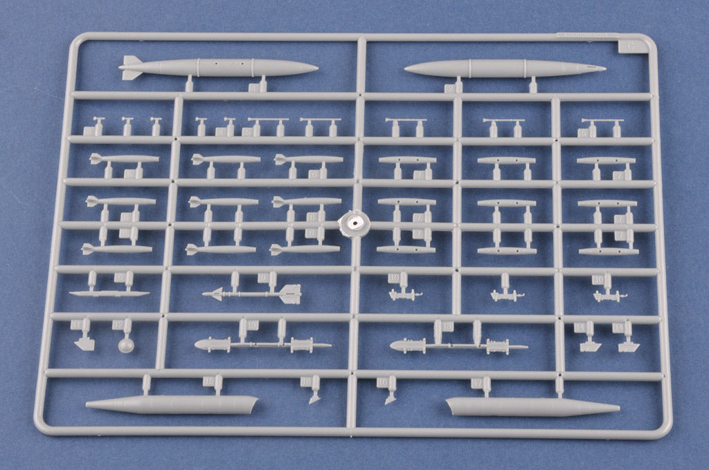 Hobby Boss 87254 1/72 A-4E Sky Hawk Plastic Model Kit