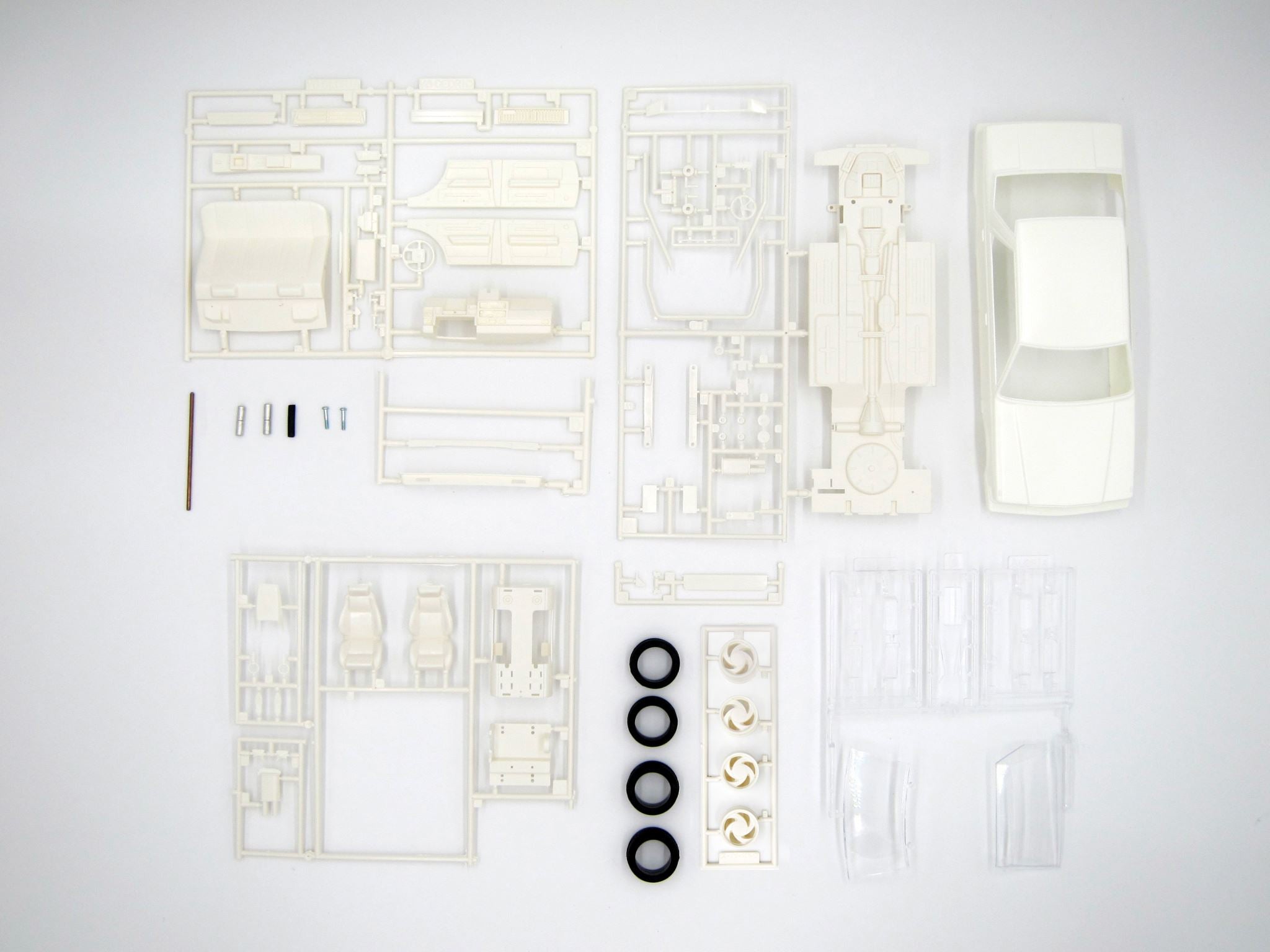 Fujimi 04782 1/24 NISSAN CEDRIC 4 Door Hardtop (Y30)