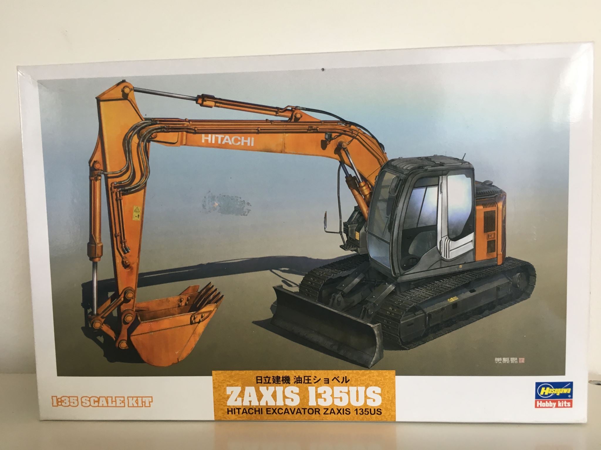 Hitachi Excavator Zaxis 135US Hasegawa | No. 66001 | 1:35